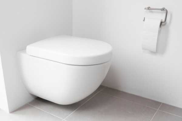 vvs middelfart - badeværelse toilet væghængt montering